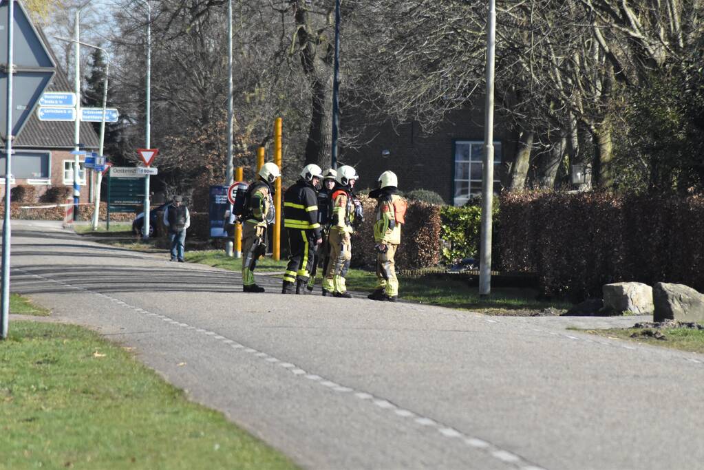 Brandweer ontruimt veertig woningen na gaslek