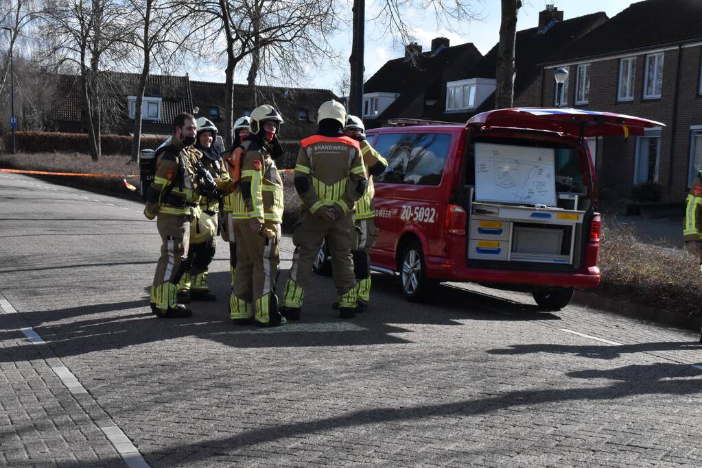 Brandweer ontruimt veertig woningen na gaslek