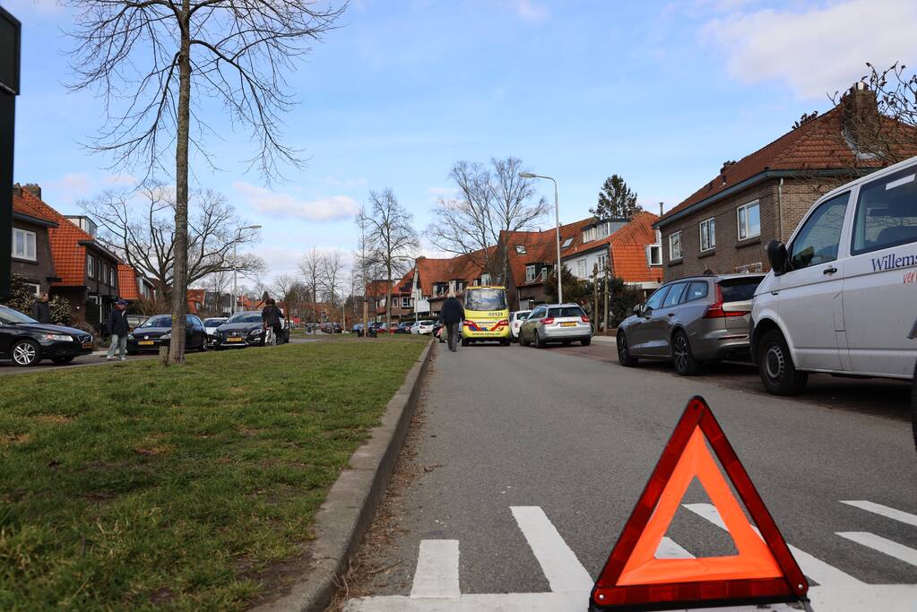 Fietser gewond bij botsing met auto