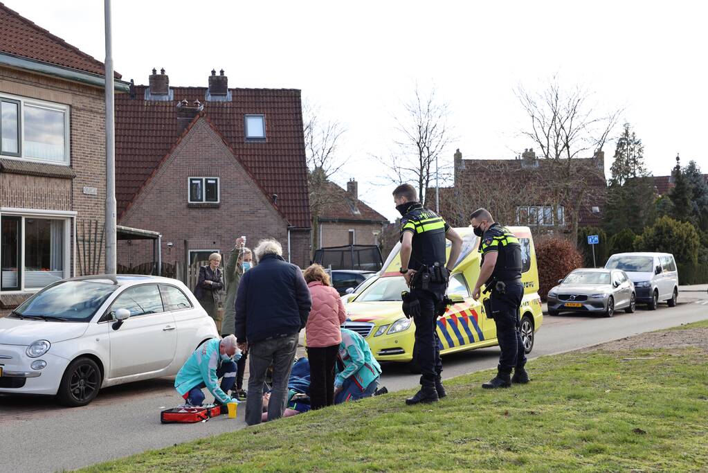 Fietser gewond bij botsing met auto