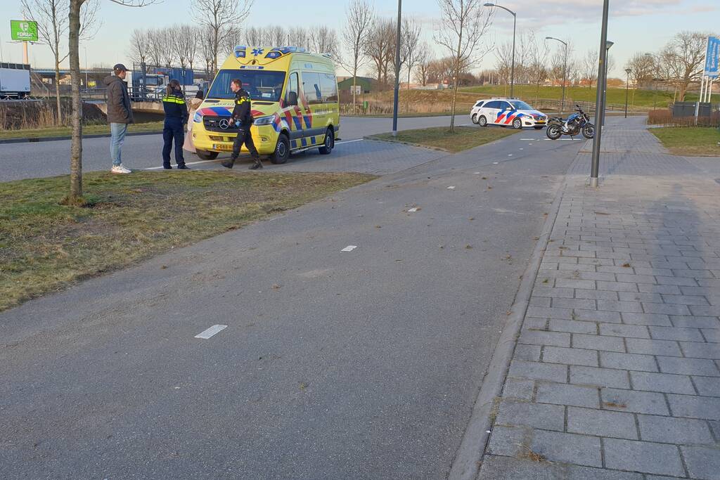 Motorrijder raakt gewond na val