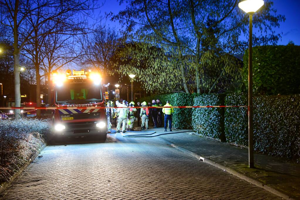 Persoon overleden bij brand in woning