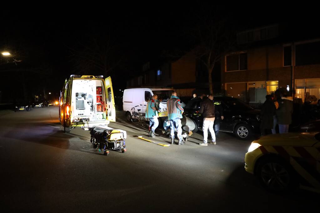 Persoon zwaargewond na val