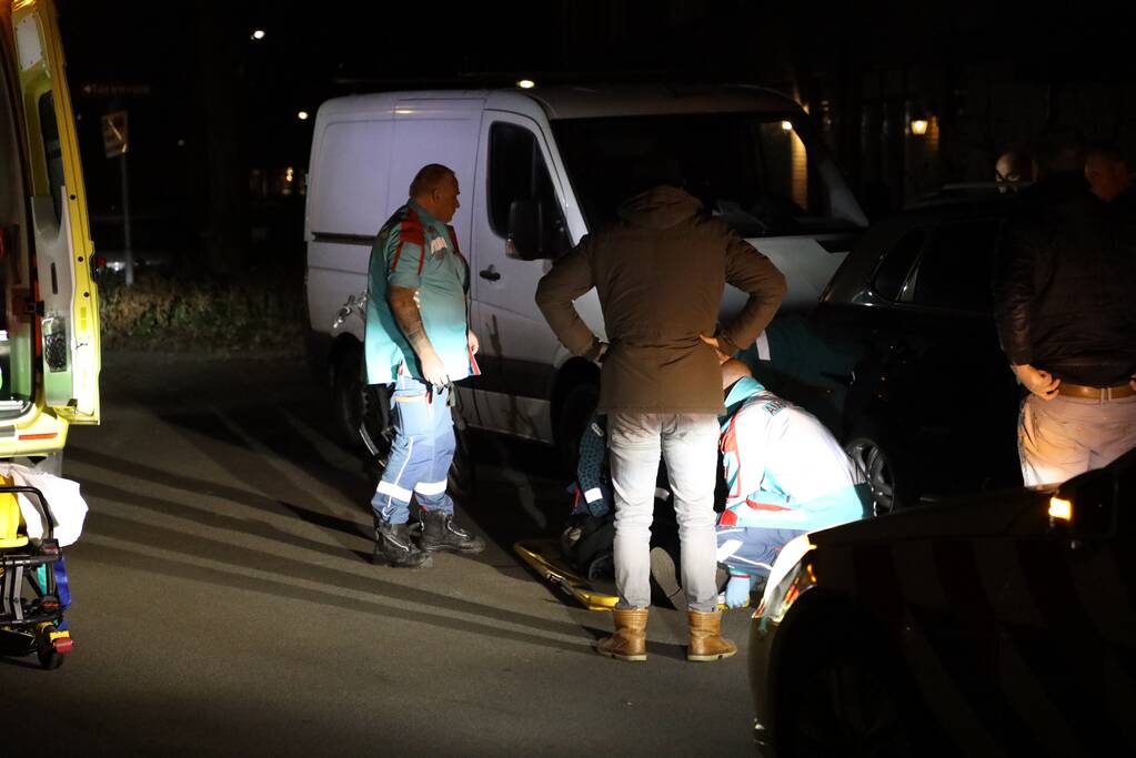 Persoon zwaargewond na val