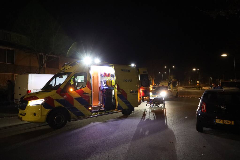 Persoon zwaargewond na val