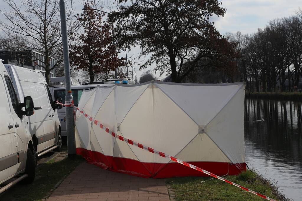 Lichaam aangetroffen in water