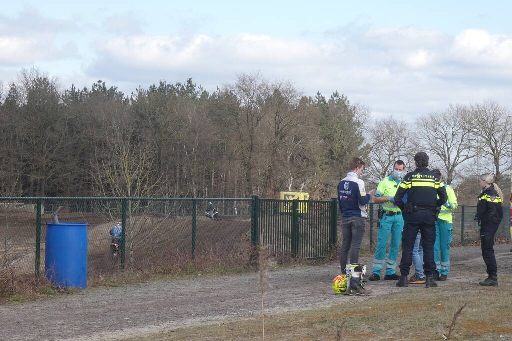 Gewonde na valpartij met motor op crossterrein