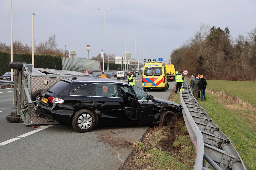 Aanhanger geschaard bij ongeval