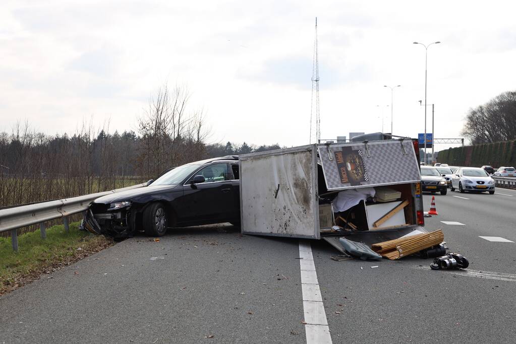 Aanhanger geschaard bij ongeval