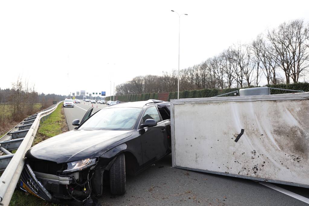 Aanhanger geschaard bij ongeval