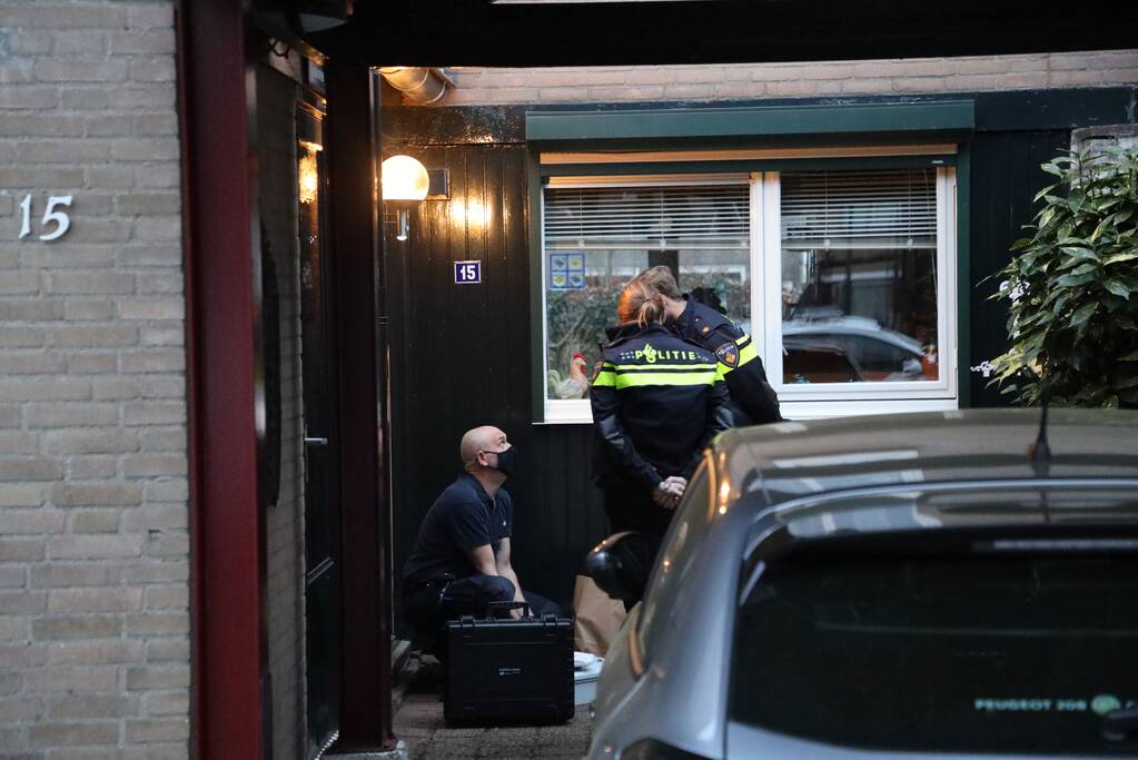Overleden persoon aangetroffen in woning