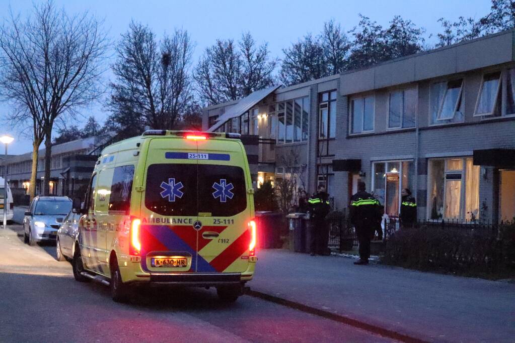Brandweer blust kleine brand in woning