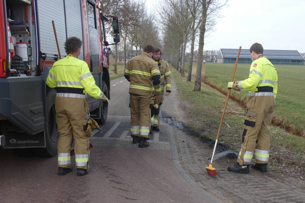 Kilometerslang oliespoor na ongeval