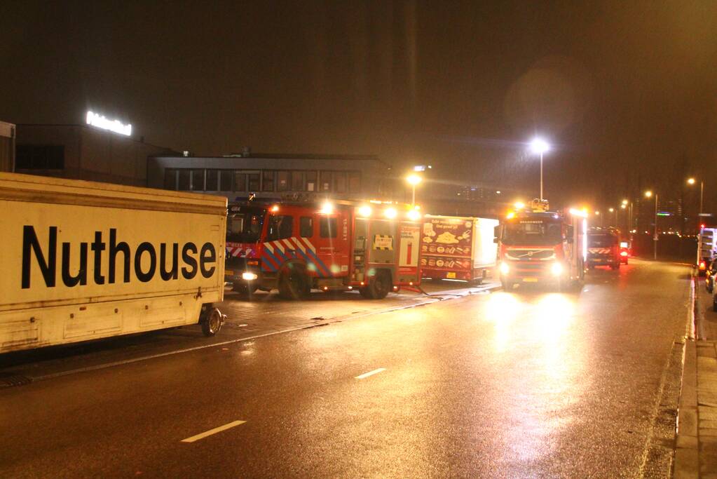 Uitslaande brand in Westelijk Havengebied