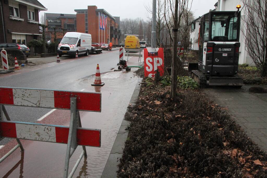 Huishoudens zonder water door gesprongen waterleiding