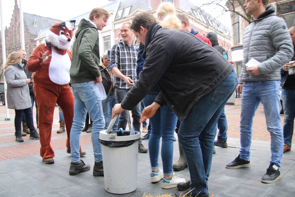 Boeren in actie tegen weidevogelplan
