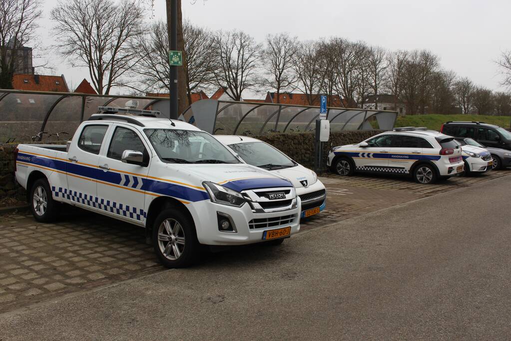 Banden voertuigen handhaving lekgestoken