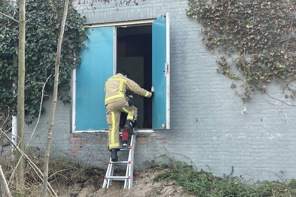 Machinekamer Zwemrecreatie Drie Essen Laarbeek vol met water
