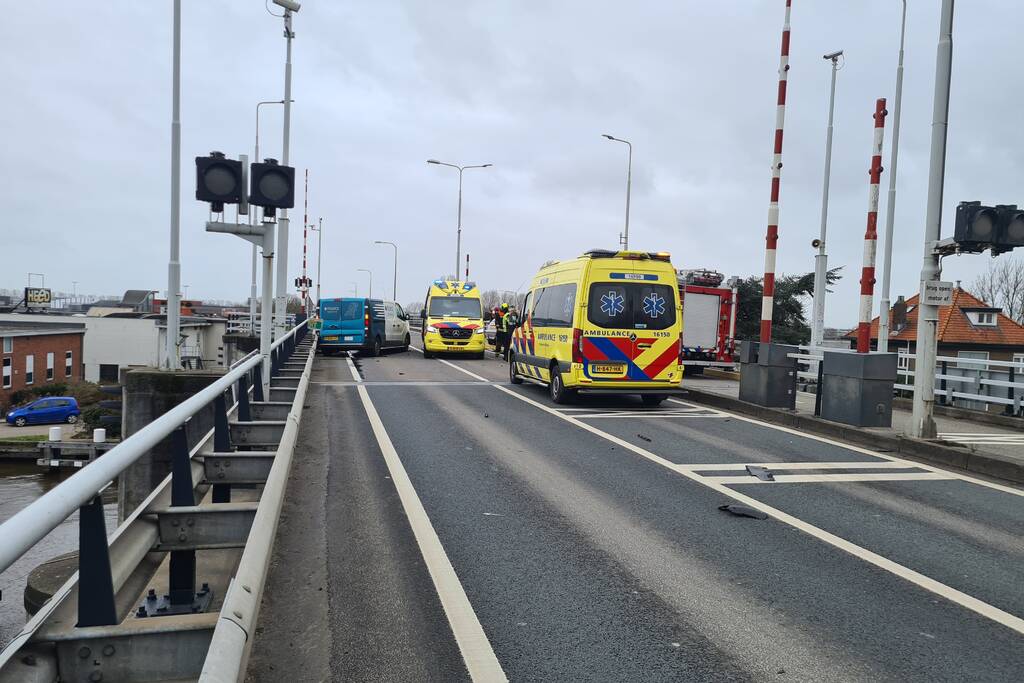 Ernstig ongeval op Coenecoopbrug