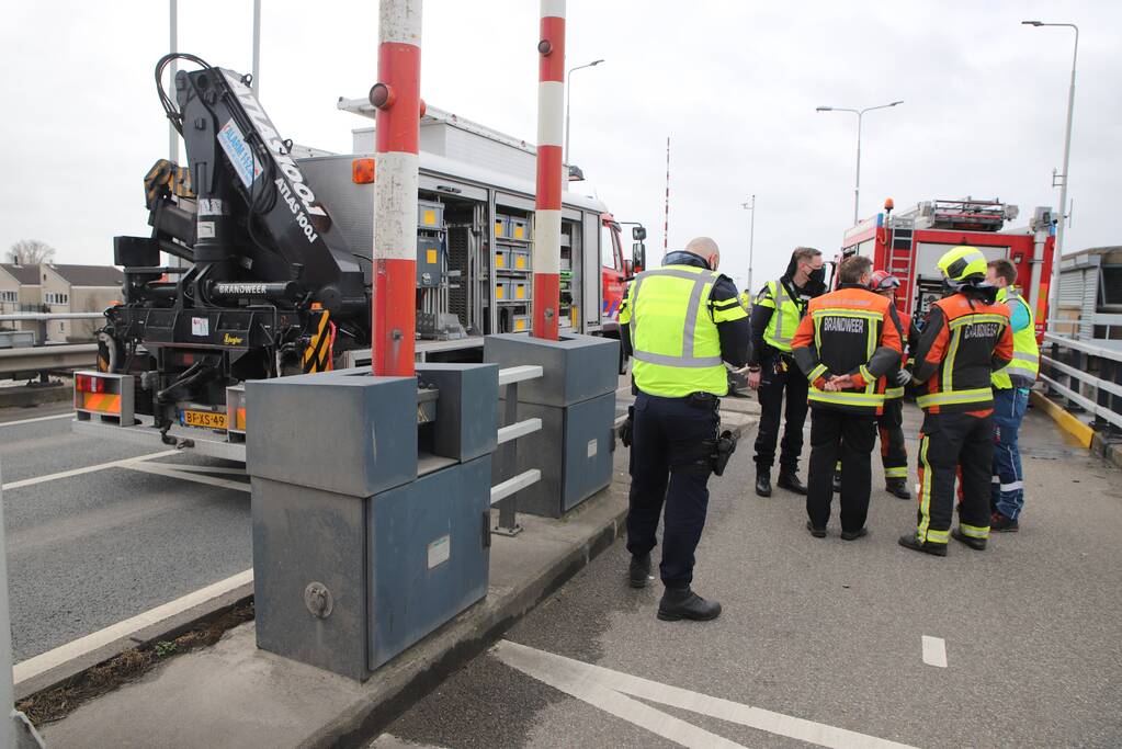 Ernstig ongeval op Coenecoopbrug