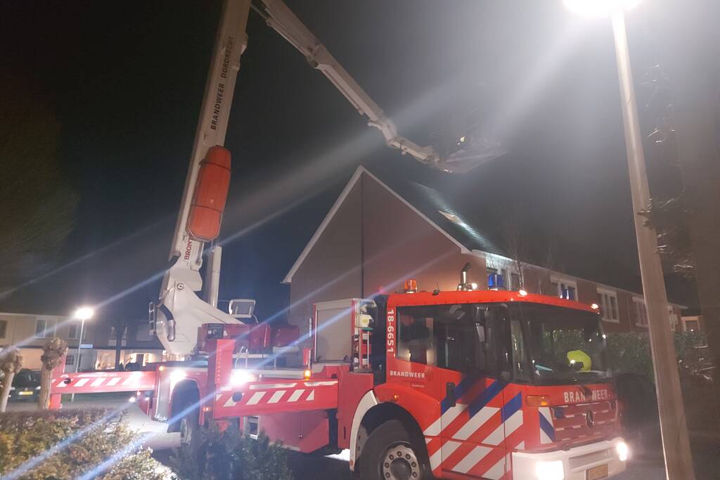 Dakpannen waaien van dak