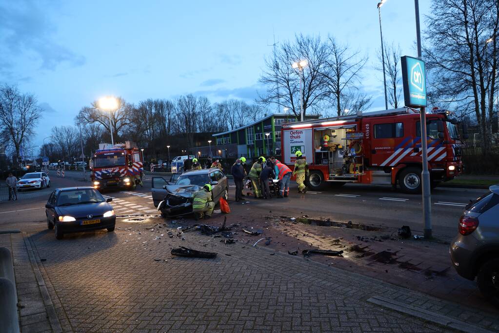 Gewonden bij frontale botsing