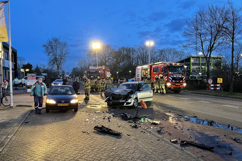 Gewonden bij frontale botsing