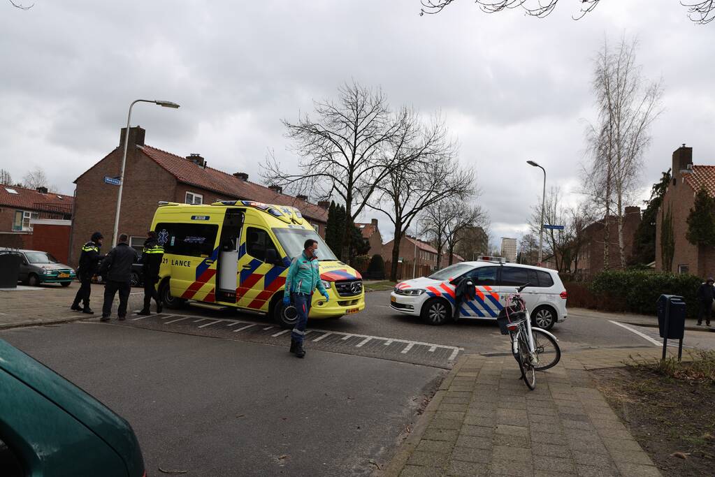 Fietser gewond bij aanrijding met personenauto