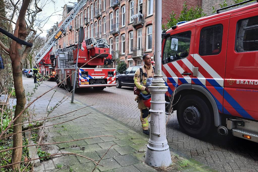Kleine brand op dak van woning
