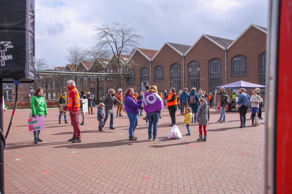 Klimaatdemonstratie bij Wagenwerkplaats