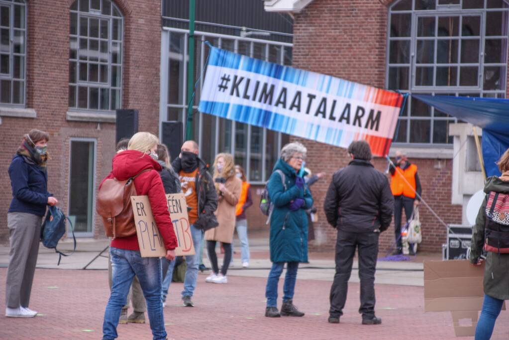 Klimaatdemonstratie bij Wagenwerkplaats