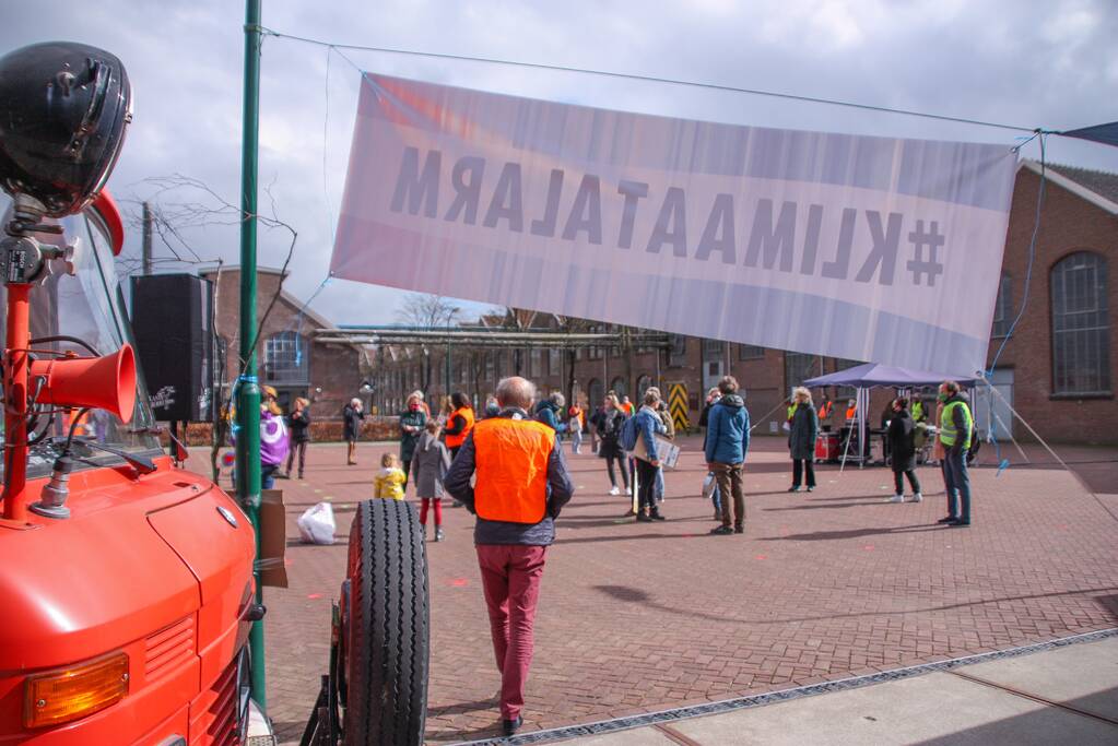 Klimaatdemonstratie bij Wagenwerkplaats