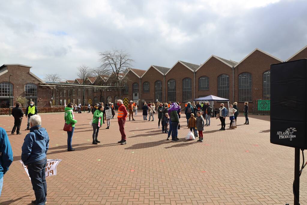 Klimaatdemonstratie bij Wagenwerkplaats