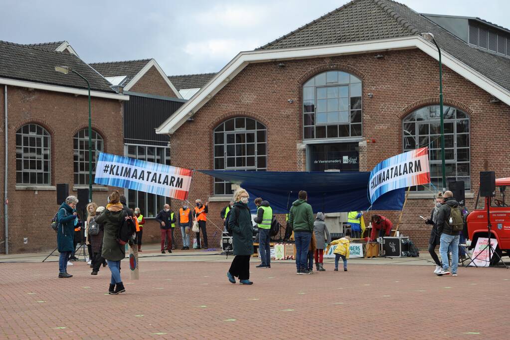 Klimaatdemonstratie bij Wagenwerkplaats