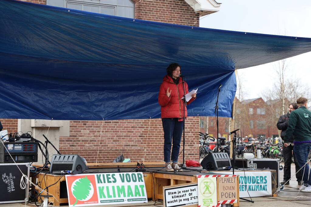 Klimaatdemonstratie bij Wagenwerkplaats
