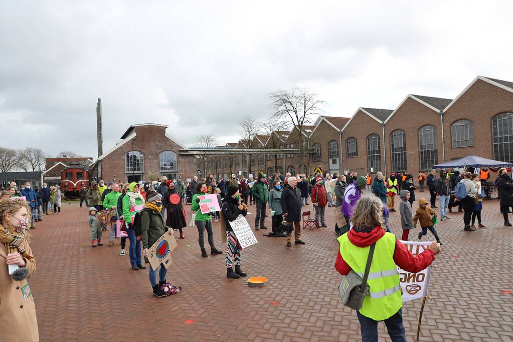 Klimaatdemonstratie bij Wagenwerkplaats