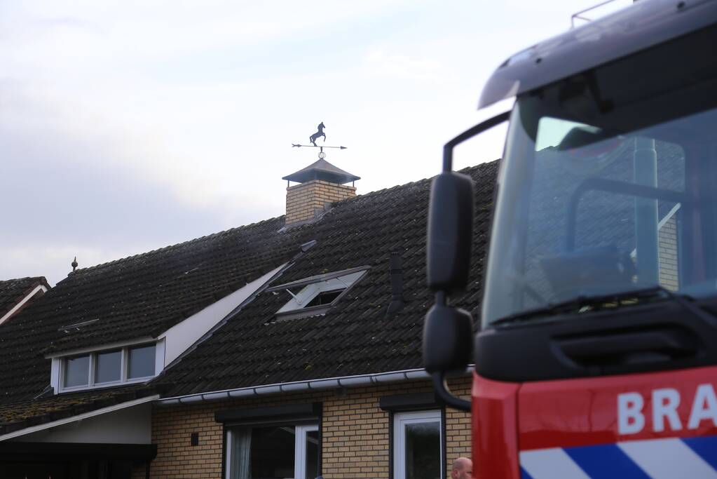 Schoorsteenbrand snel geblust