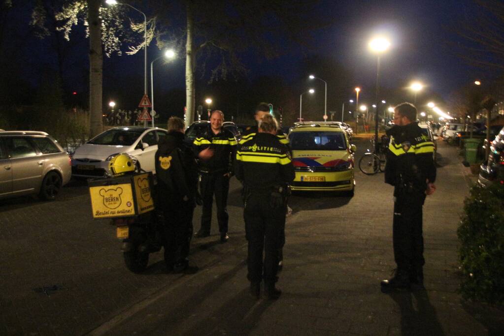 Maaltijdbezorger en fietser in botsing