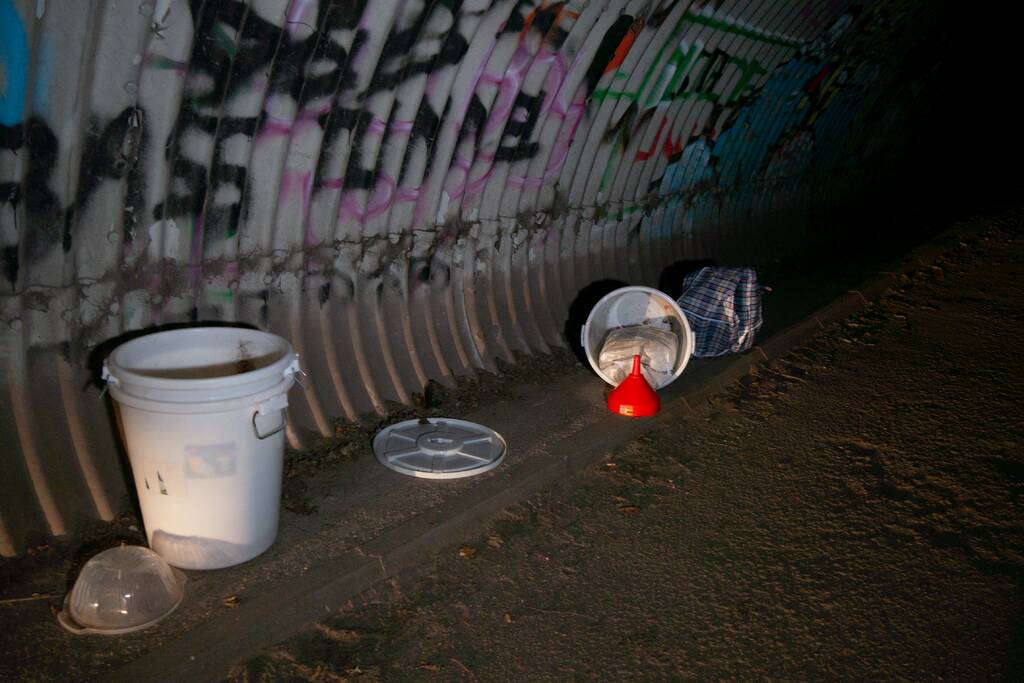 Afval gedumpt in tunnel