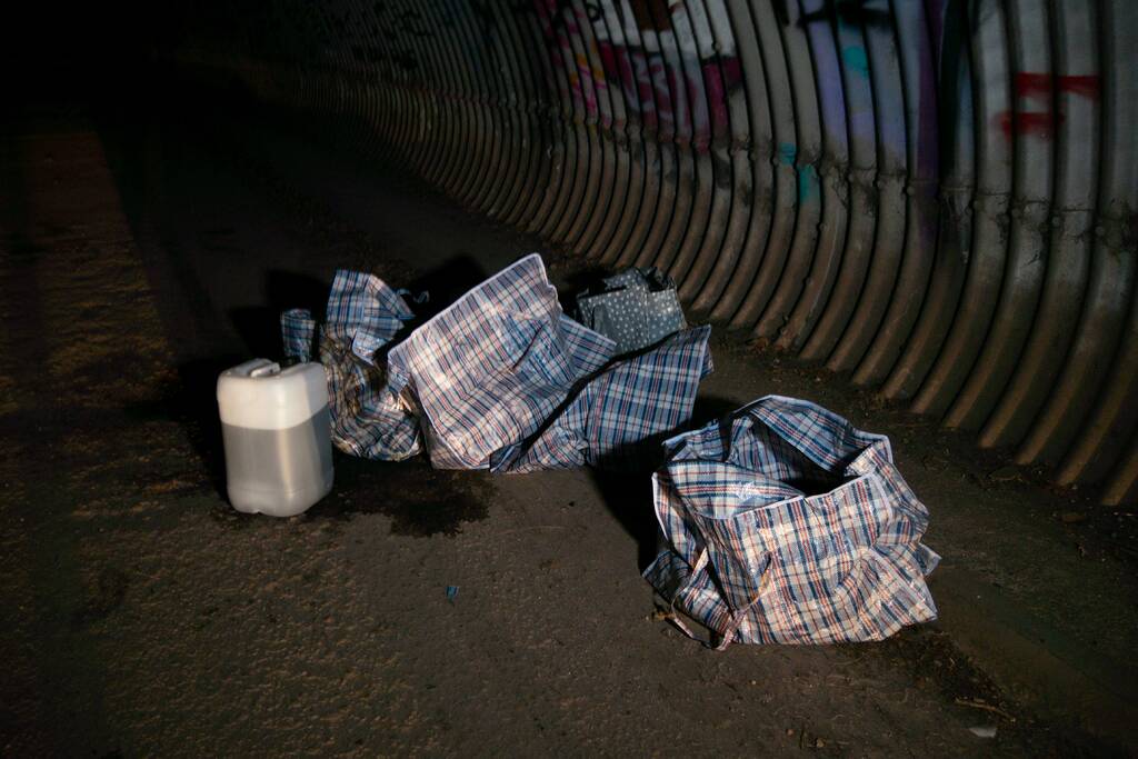 Afval gedumpt in tunnel