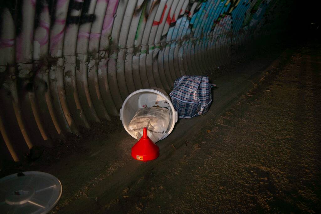 Afval gedumpt in tunnel
