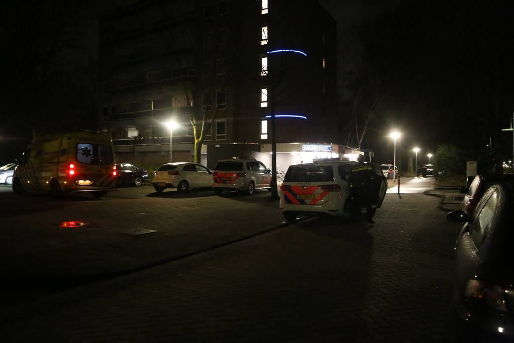 Gewonde na steekpartij in woning
