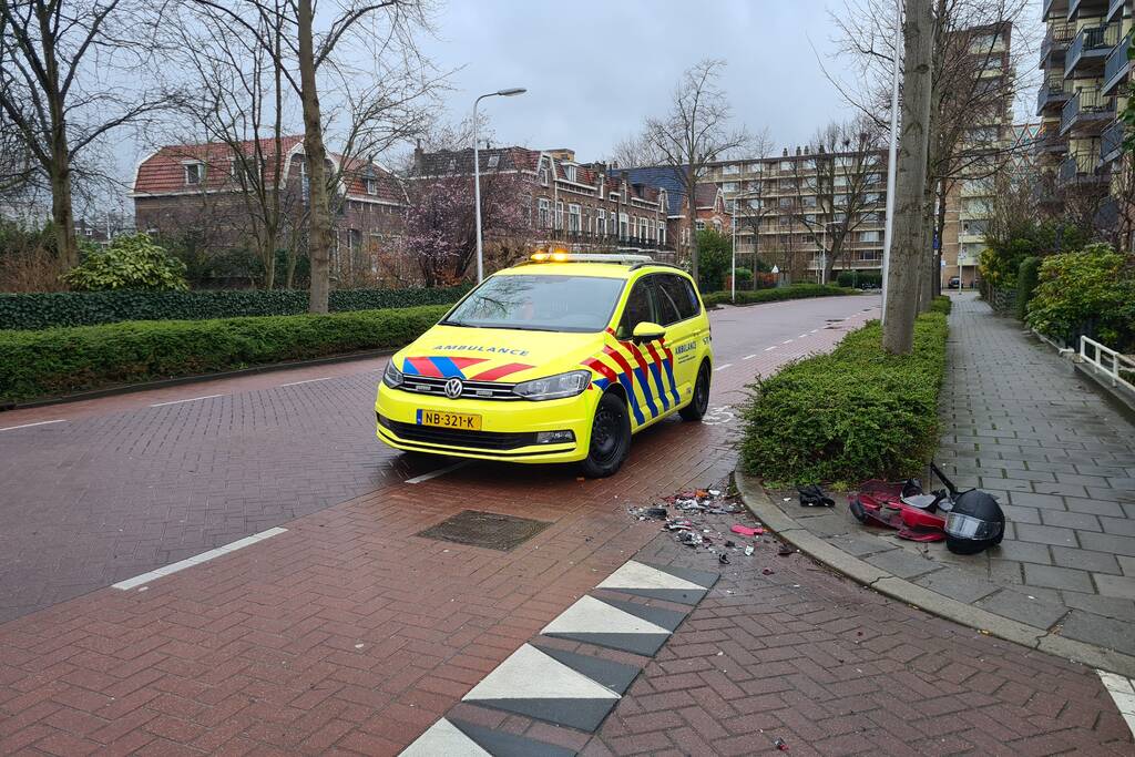 Automobilist rijdt door na aanrijding met motor