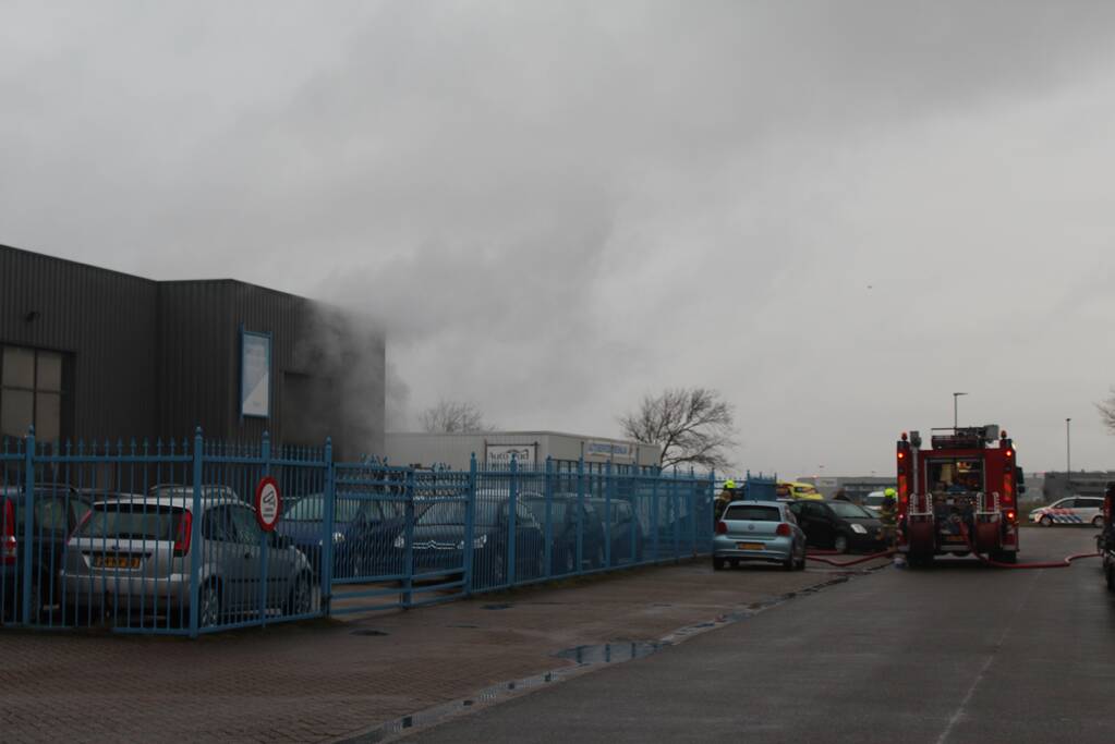 Veel rookontwikkeling na brand in machine