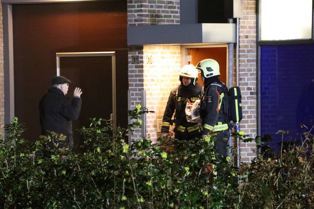 Brandweer doet onderzoek naar gaslucht