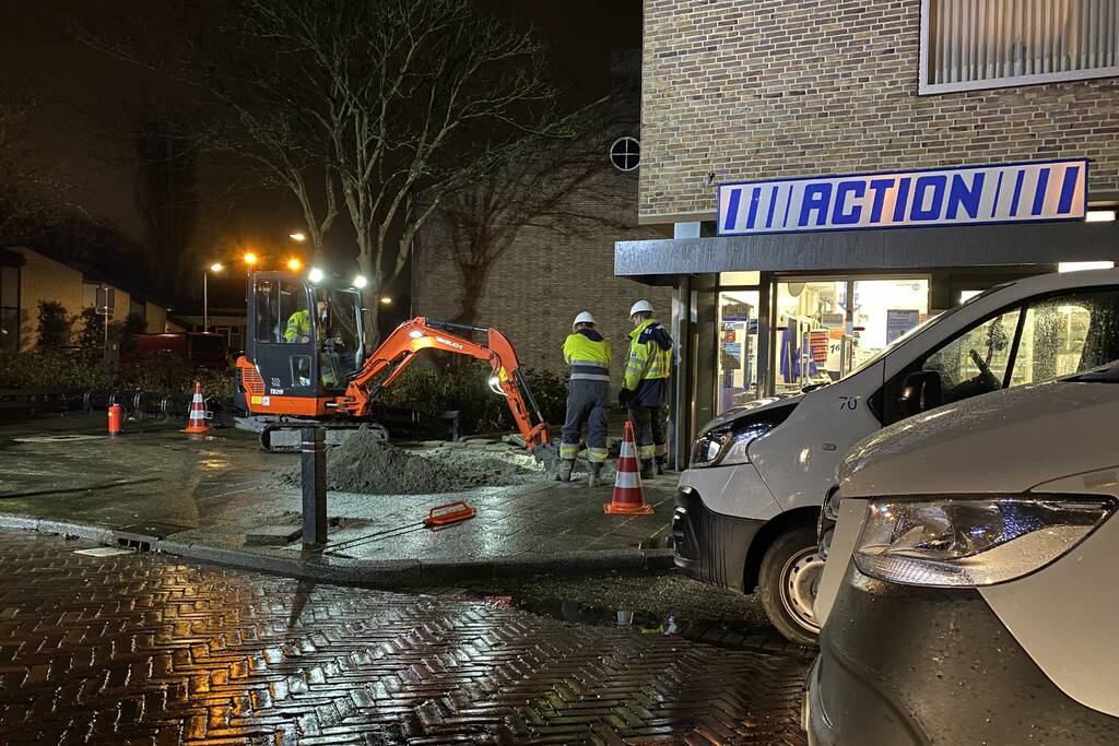 Brandweer doet onderzoek naar gaslucht