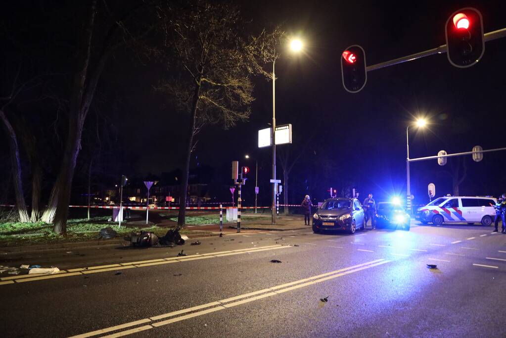 Scooterrijder overleden bij aanrijding met auto