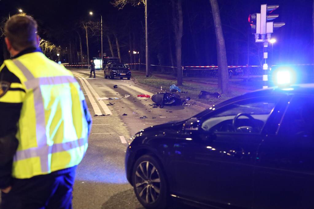 Scooterrijder overleden bij aanrijding met auto