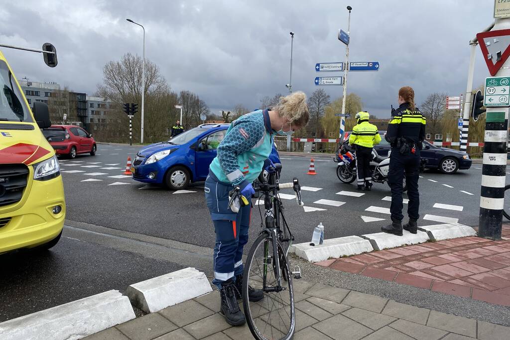 Wielrenner gewond bij aanrijding