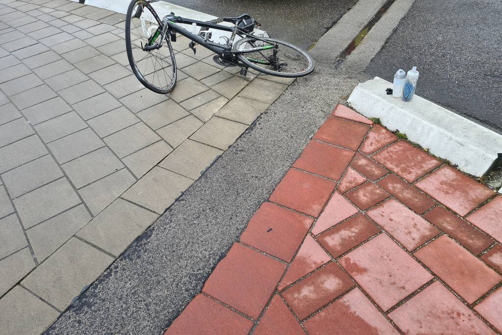 Wielrenner gewond bij aanrijding